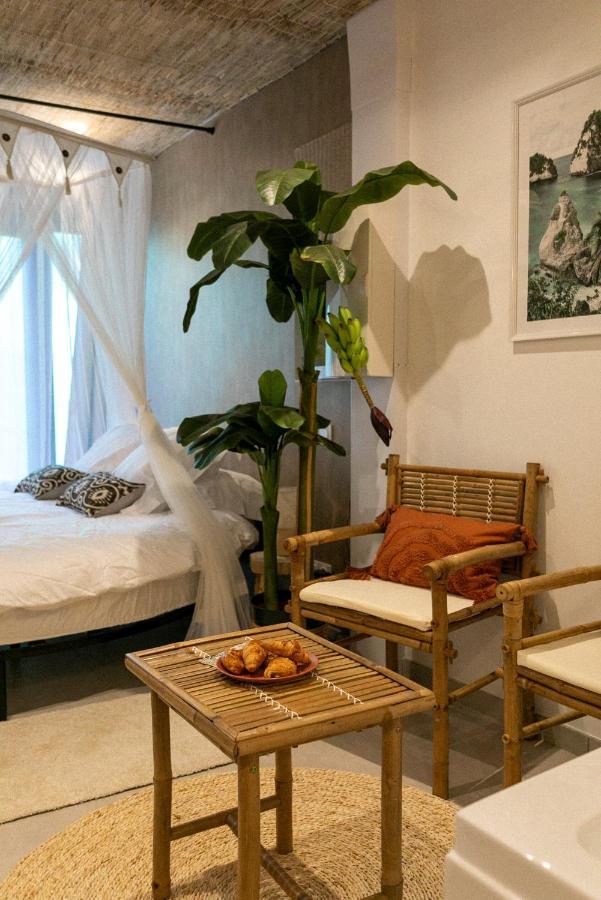 Bali Serenity Balneo Et Lit Rond Lagnieu Bagian luar foto