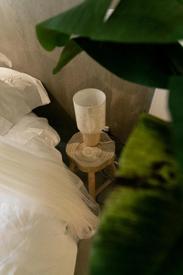 Bali Serenity Balneo Et Lit Rond Lagnieu Bagian luar foto
